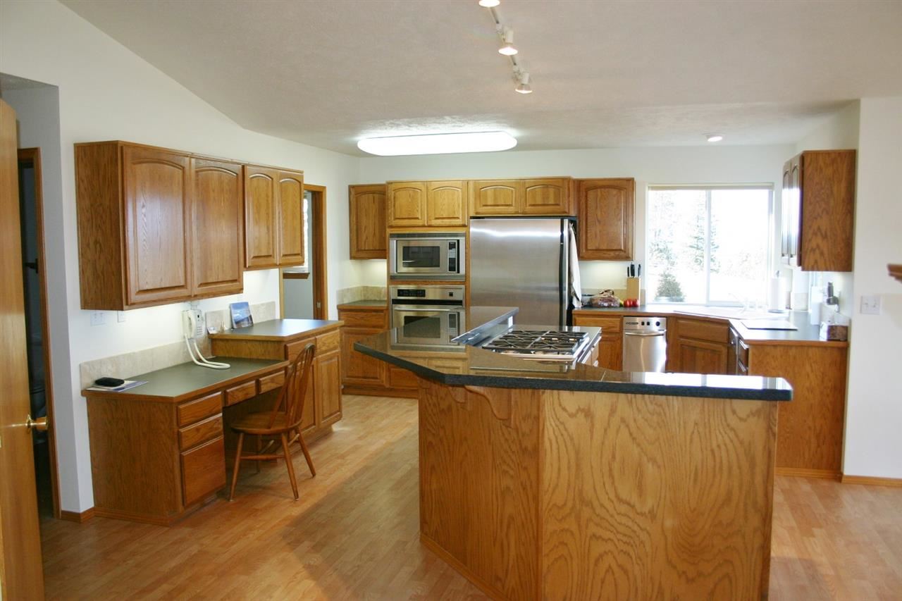 5210 E Mercer Ave - Photo 3