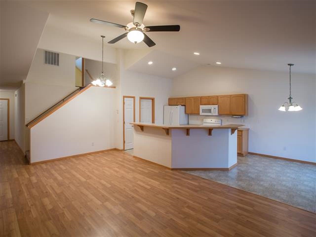 1612 E Vanetta Ln - Photo 4