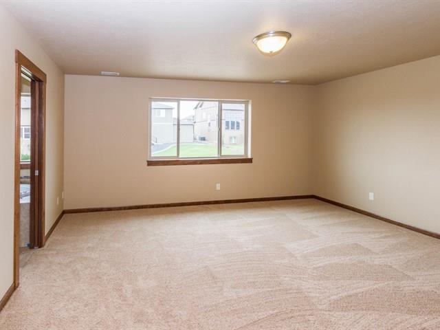 2114 S Selkirk Dr - Photo 12