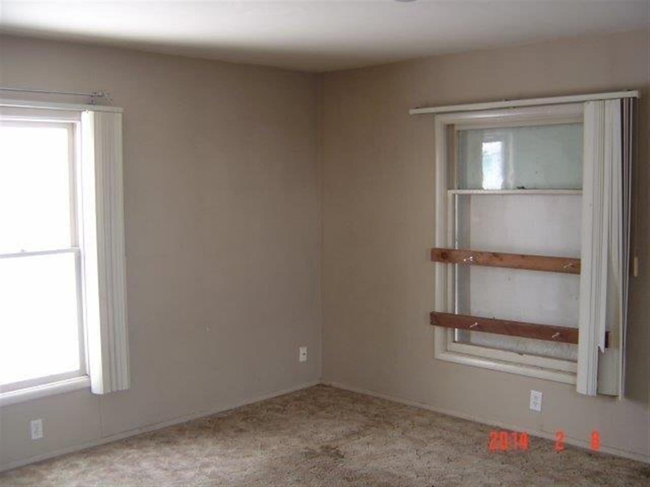 314 E Queen Ave - Photo 4