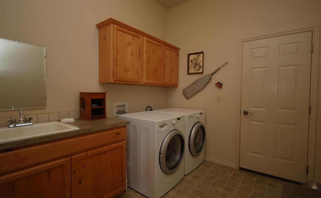 7803 N H St - Photo 10