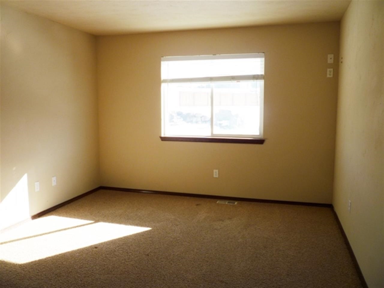 18232 N Astor Ct - Photo 7