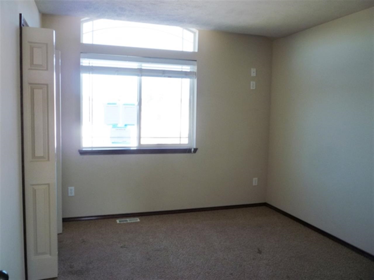 18232 N Astor Ct - Photo 10