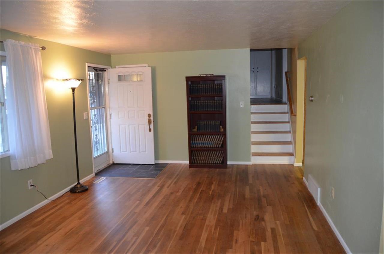 404 E Fellows - Photo 9