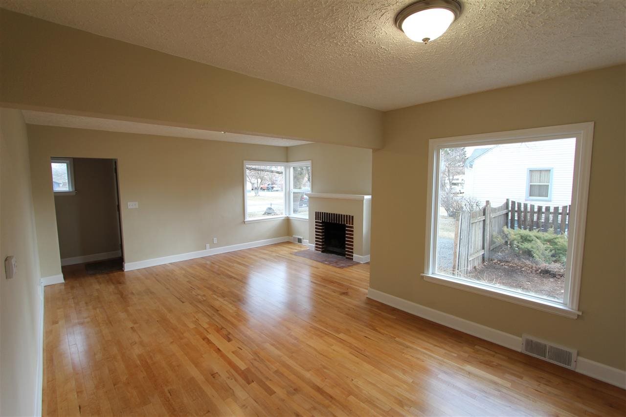 2707 N BESSIE - Photo 2