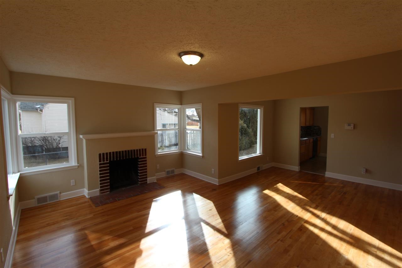 2707 N BESSIE - Photo 3