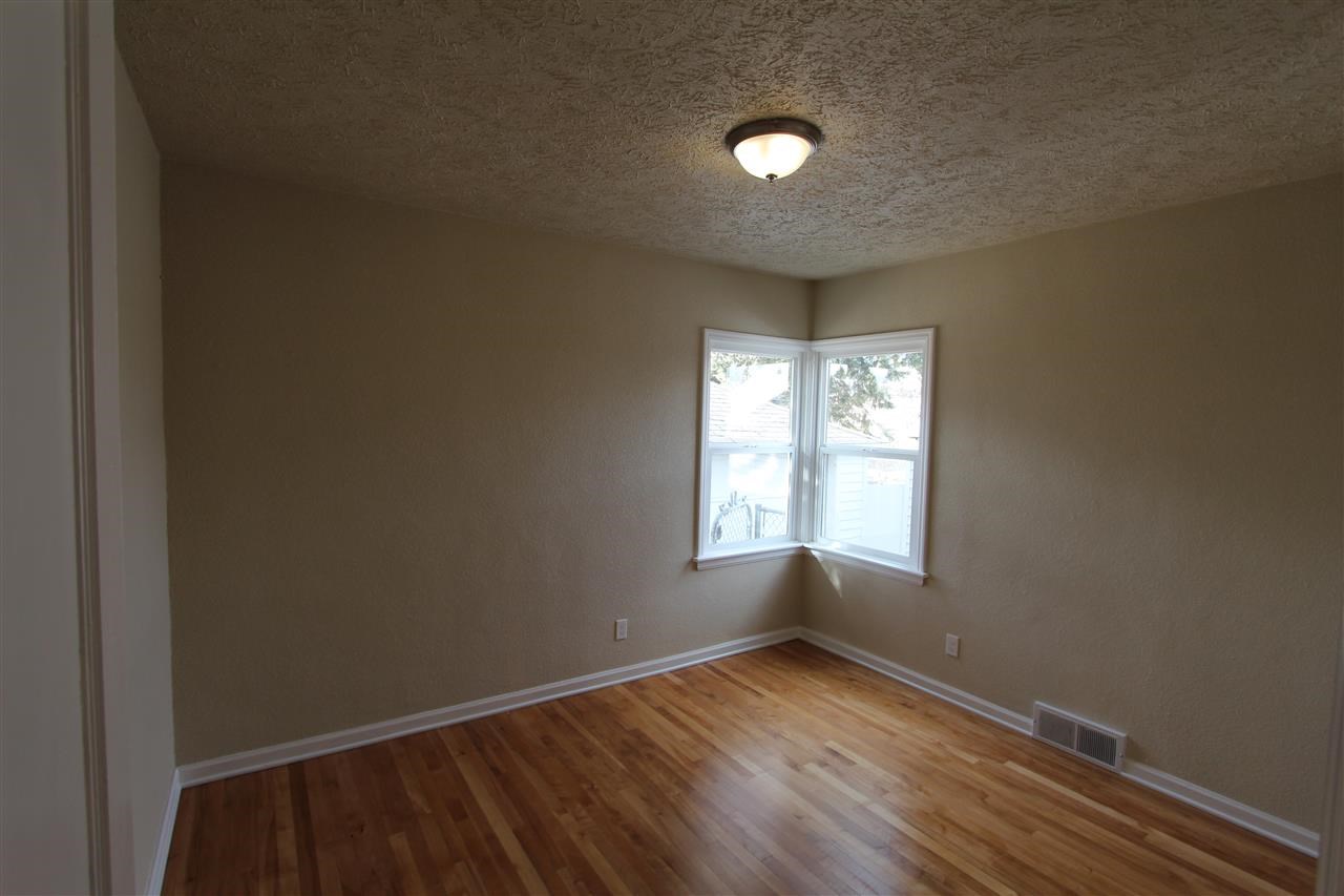 2707 N BESSIE - Photo 8