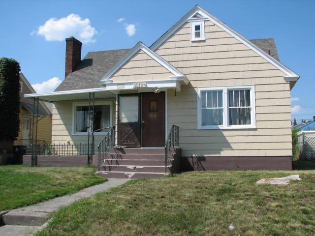 2412 W Fairview - Photo 1