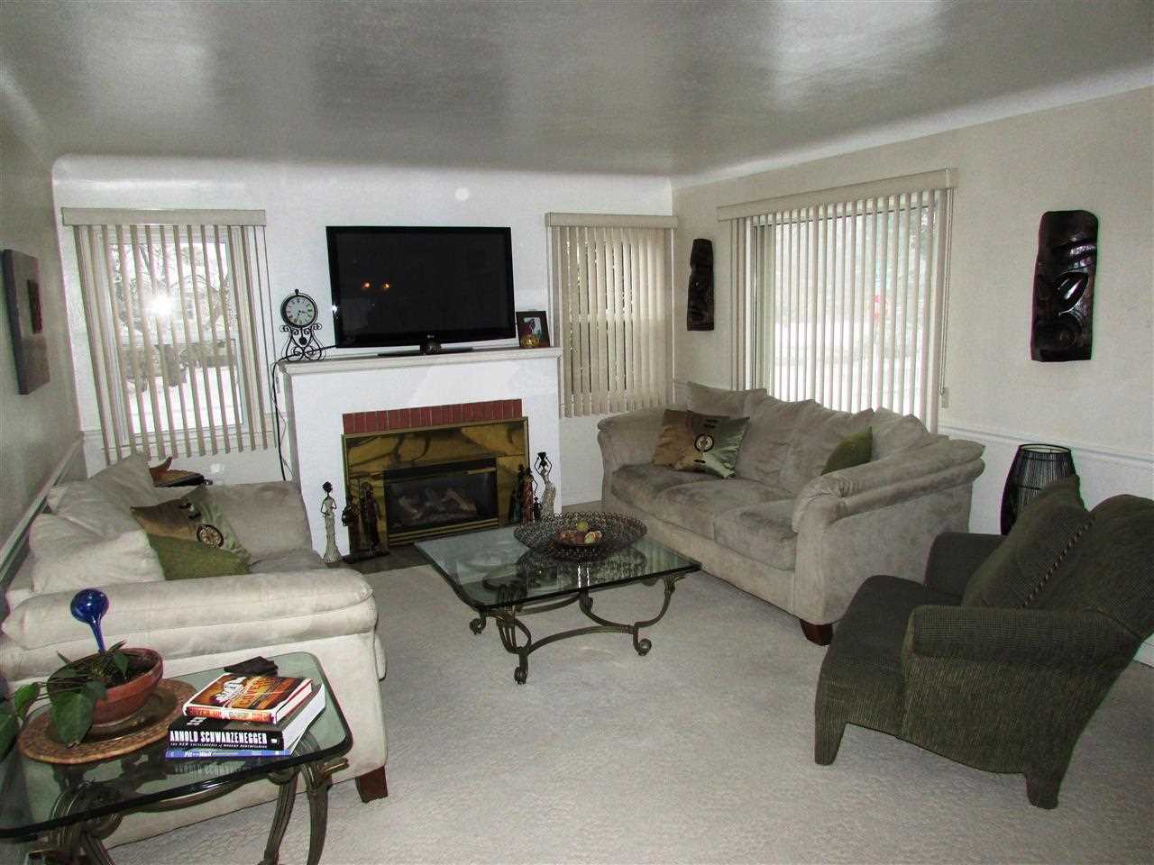 919 N Locust Rd - Photo 4