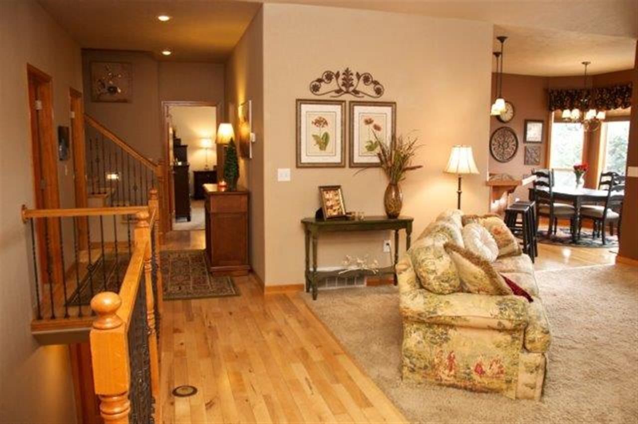 2212 W Abigail Ct - Photo 4