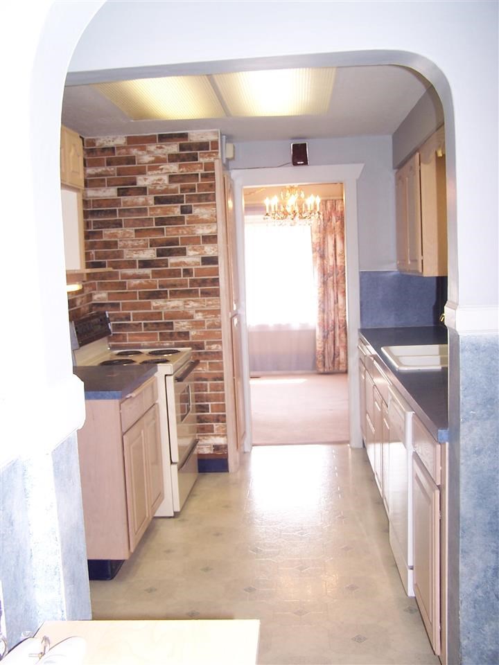 1430 W Augusta Ave - Photo 8