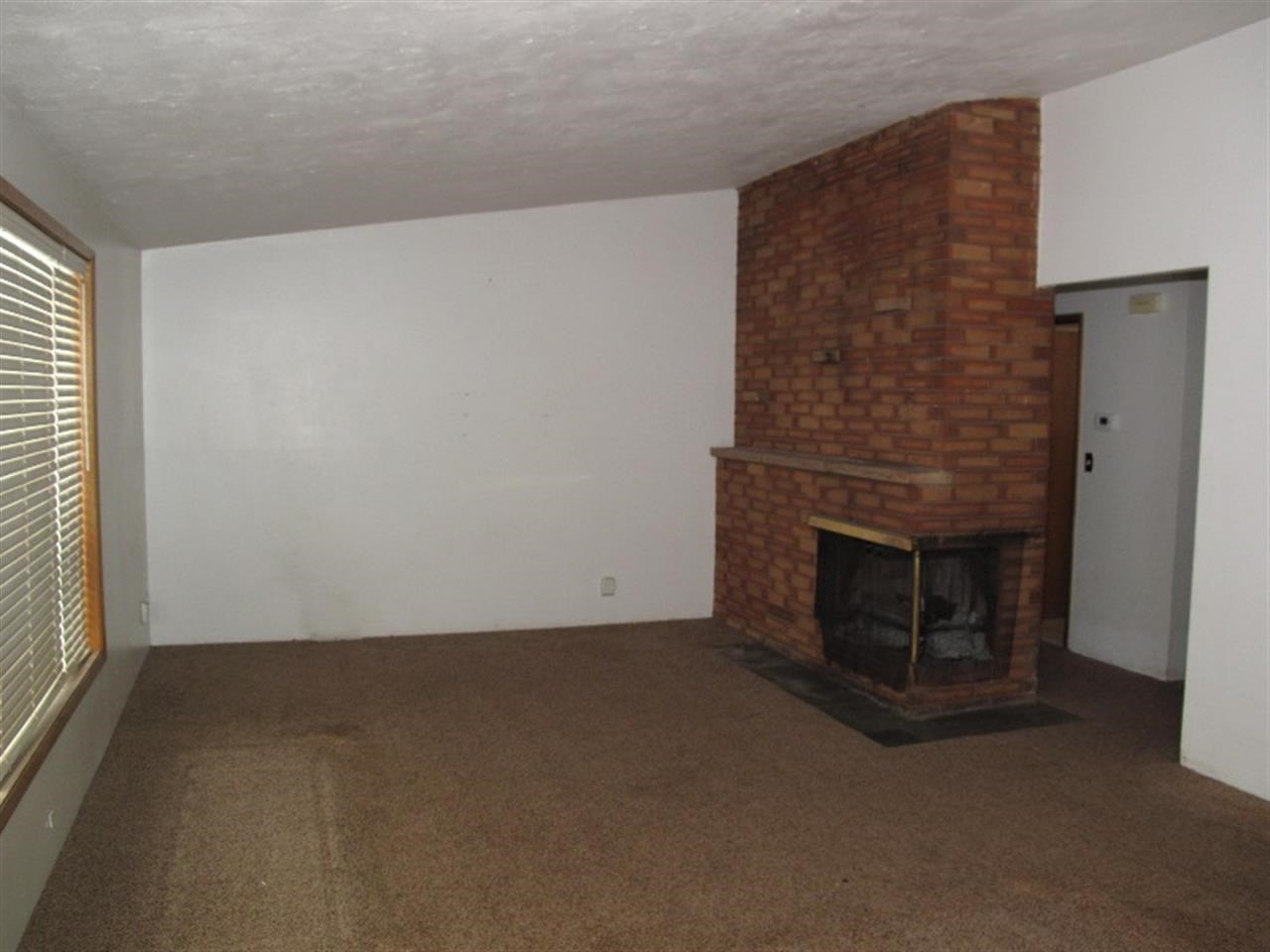 12104 E Skyview Ave - Photo 3