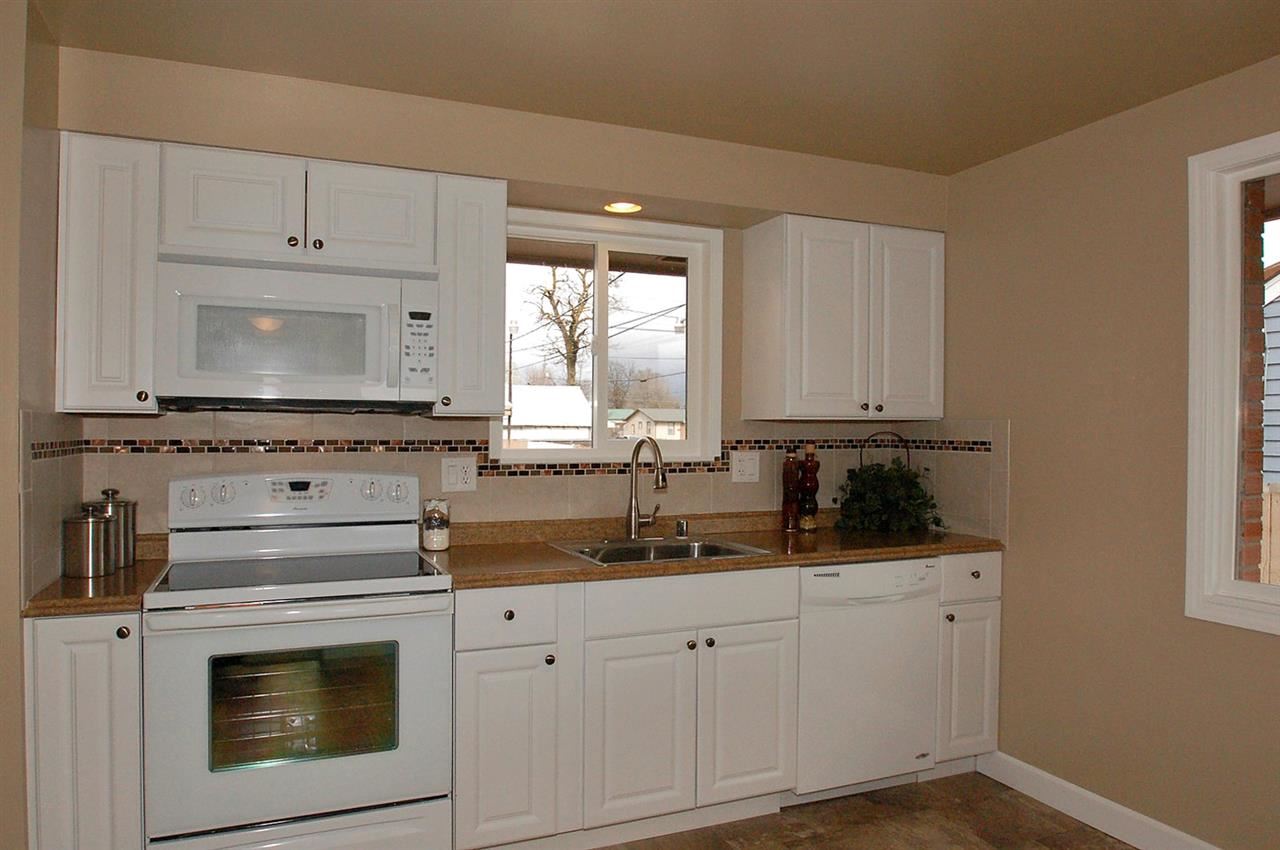 2023 E Bismark Ave - Photo 5