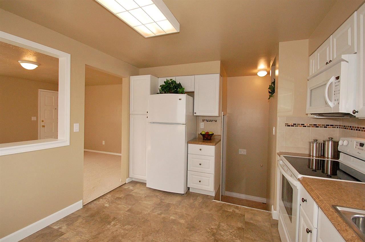 2023 E Bismark Ave - Photo 6