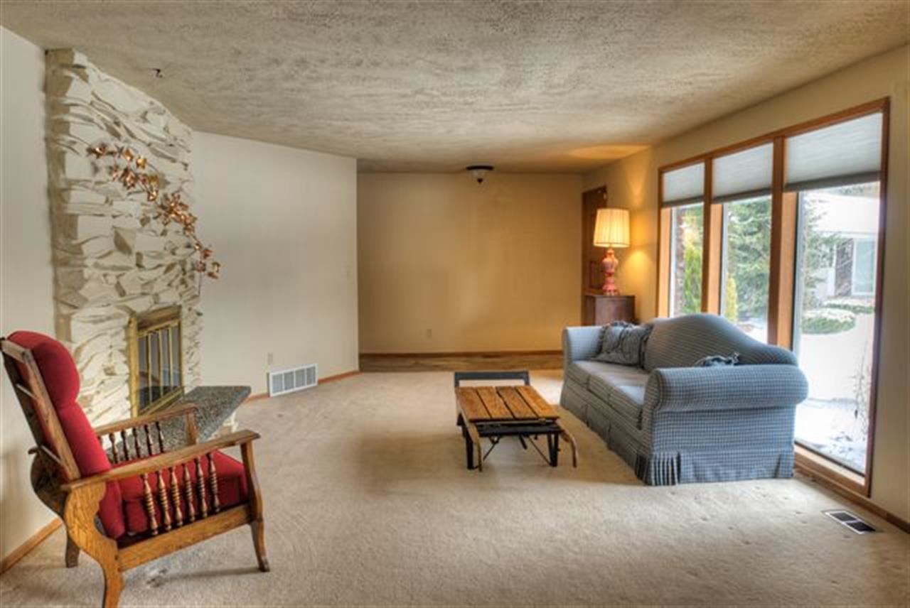 5807 W Shawnee Ave. - Photo 3