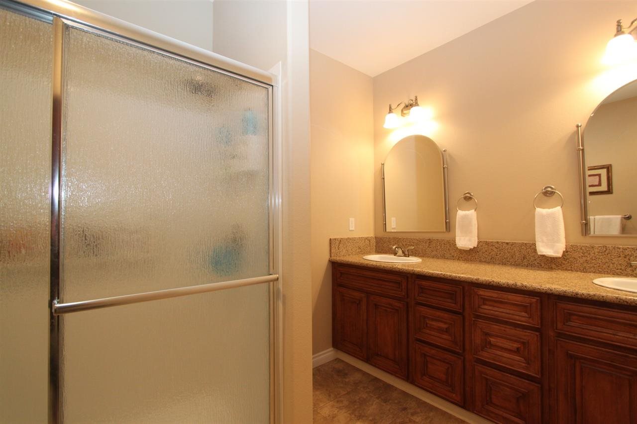 110 E Franklin - Photo 8