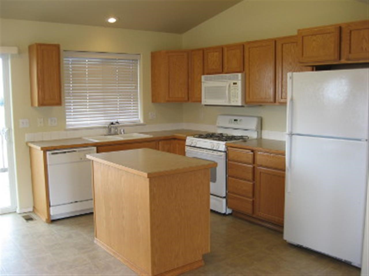 9301 N Elm - Photo 4