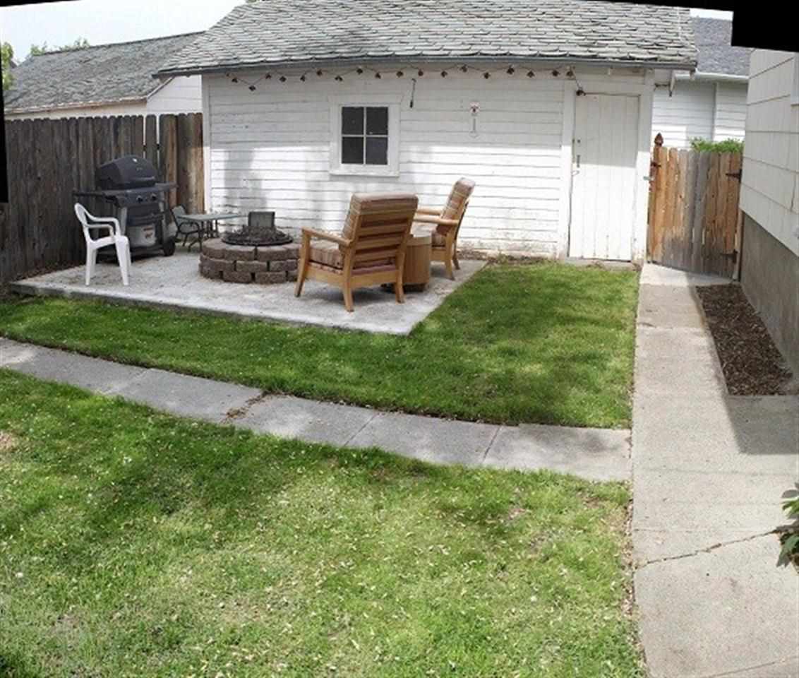 307 E 4th - Photo 8