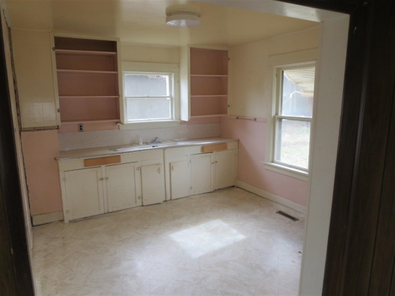 408 E Olympic Ave - Photo 5