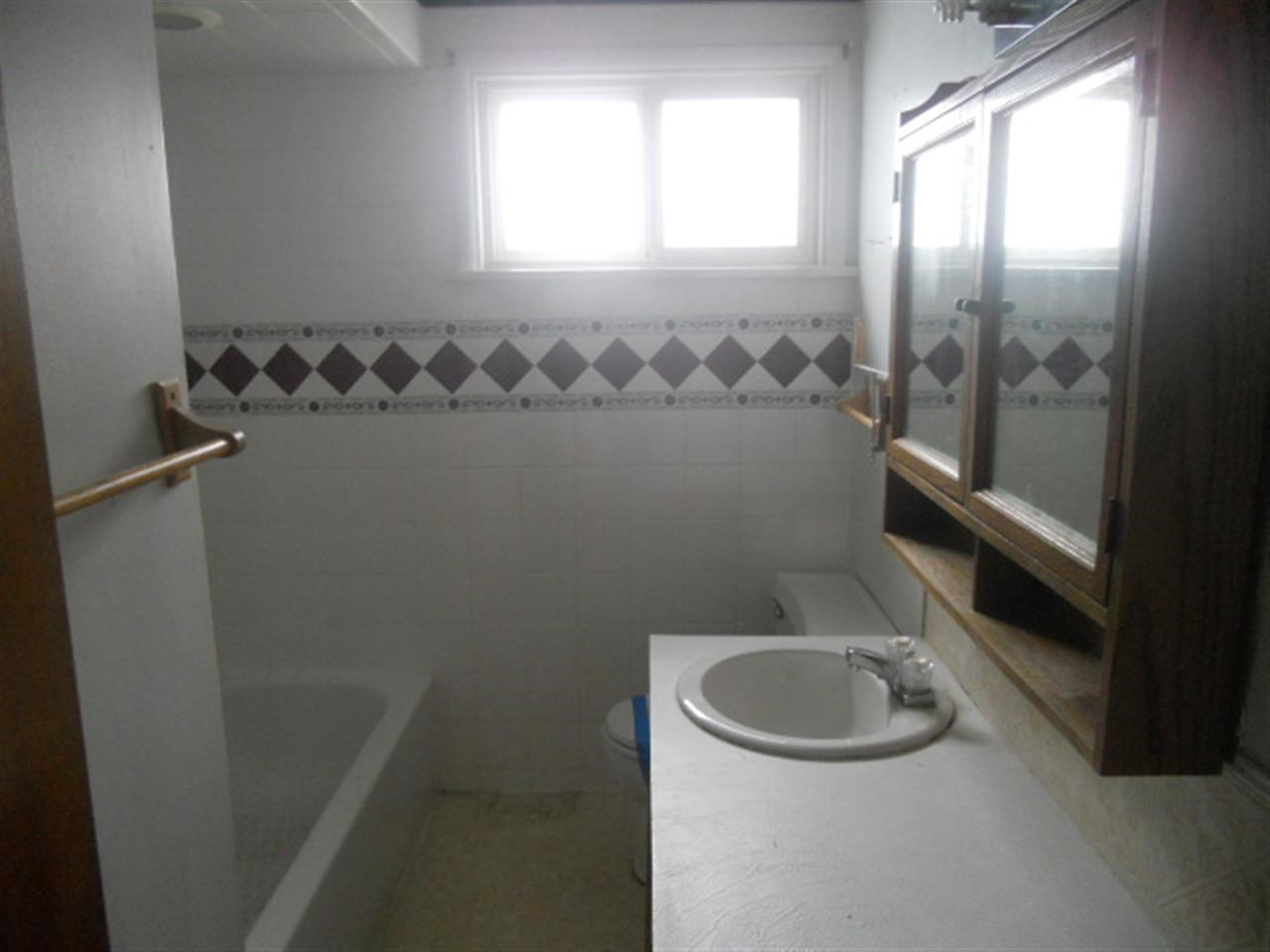 417 E Walton Avenue - Photo 11