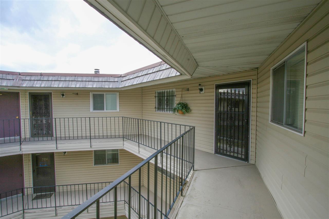 10321 E Main Ave - Photo 3