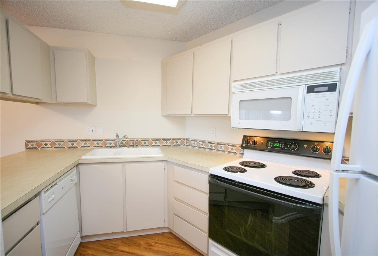 10321 E Main Ave - Photo 5