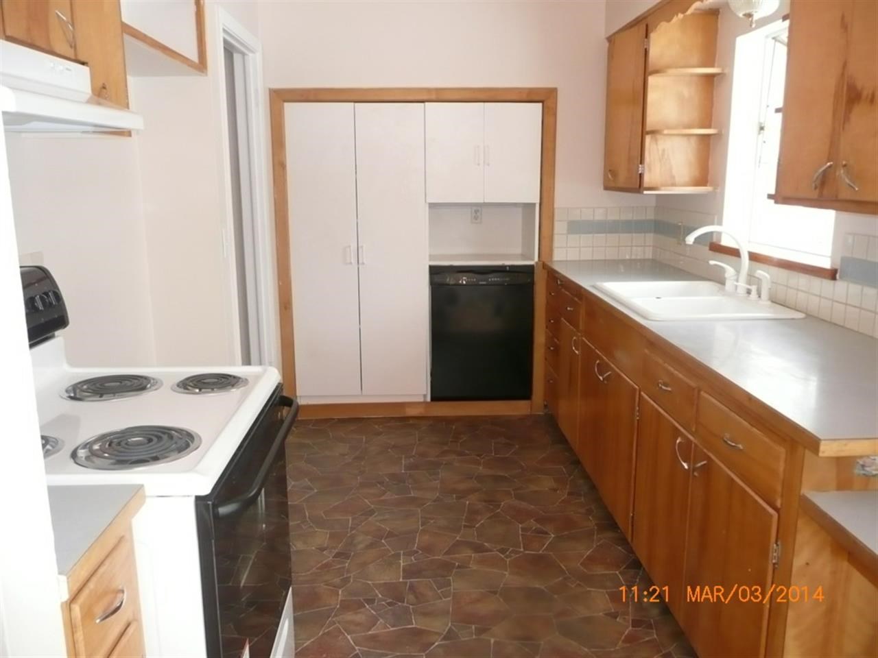 13209 E Main Ave - Photo 6