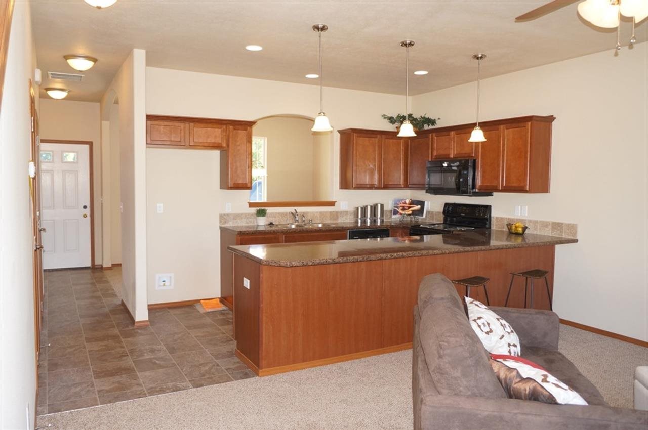1305 N Robie Ln - Photo 4