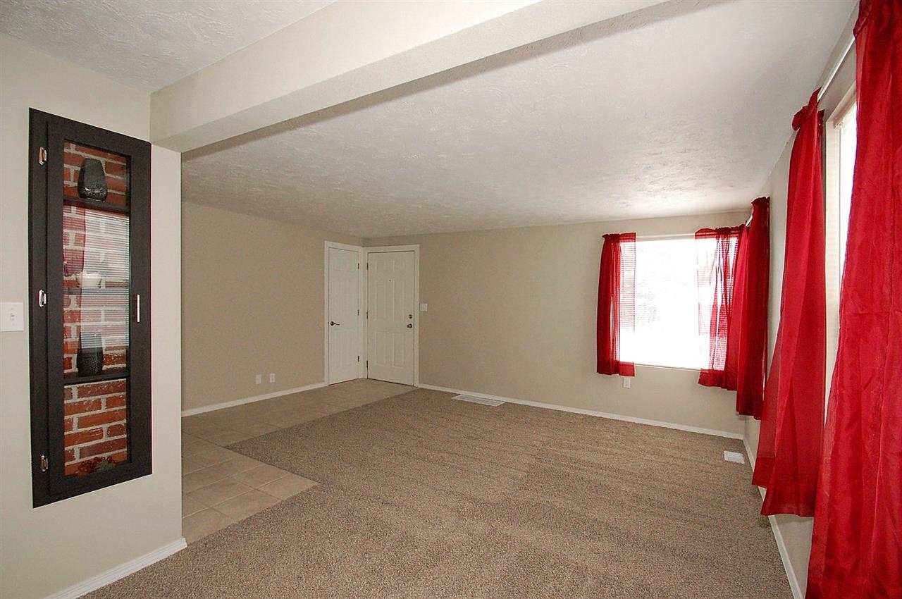 2411 W Broad Ave - Photo 2