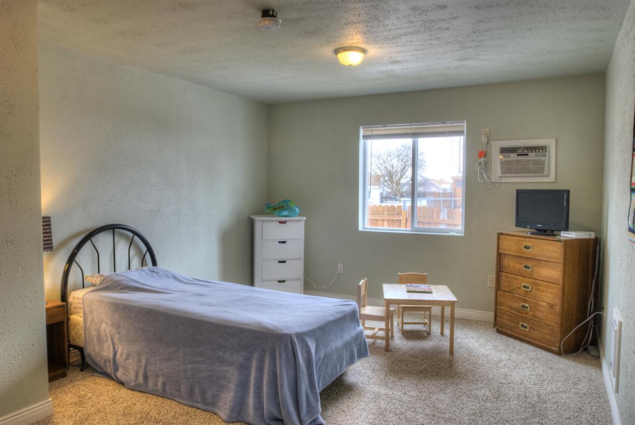 1328 E Rockwell Ave - Photo 8