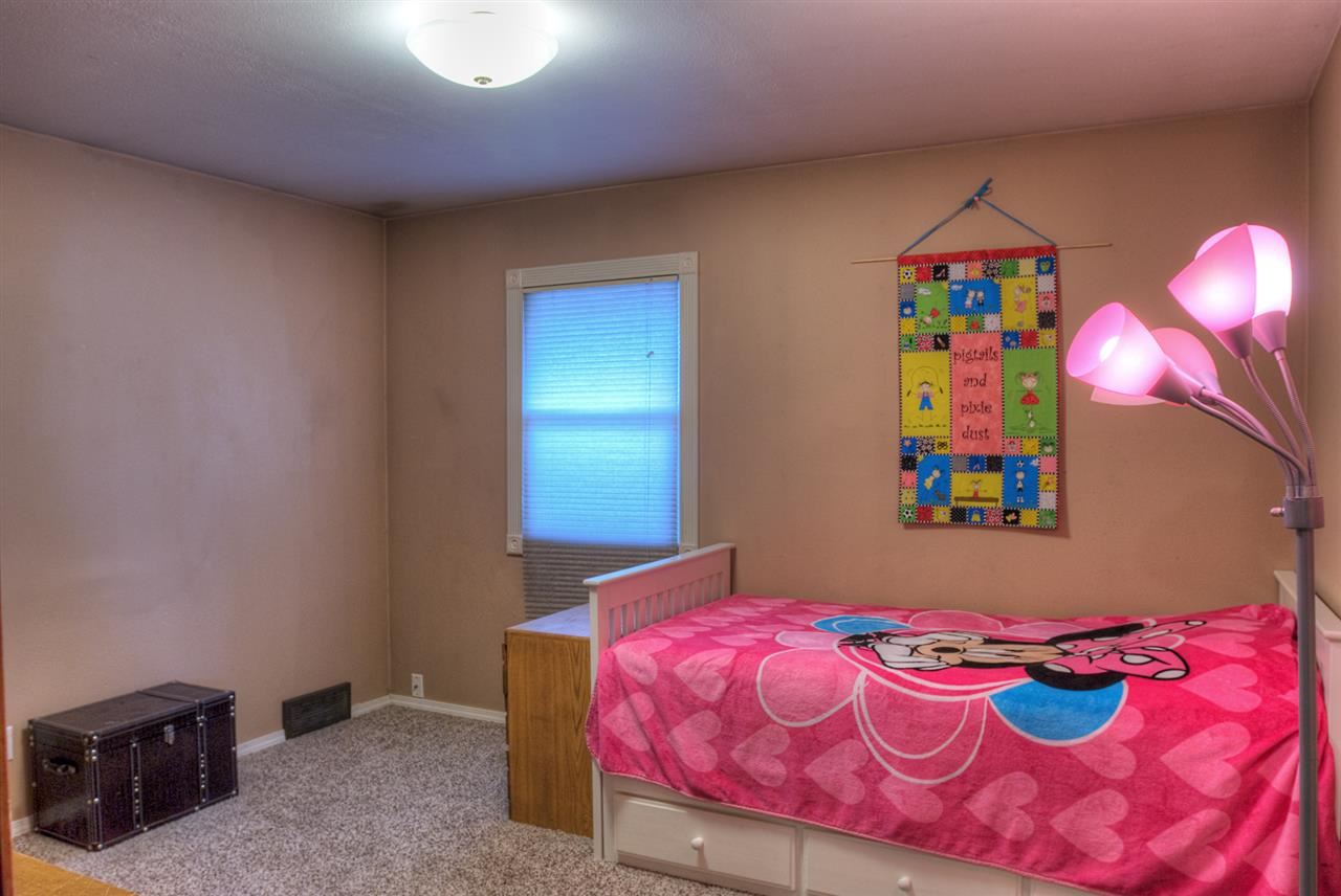 1328 E Rockwell Ave - Photo 9