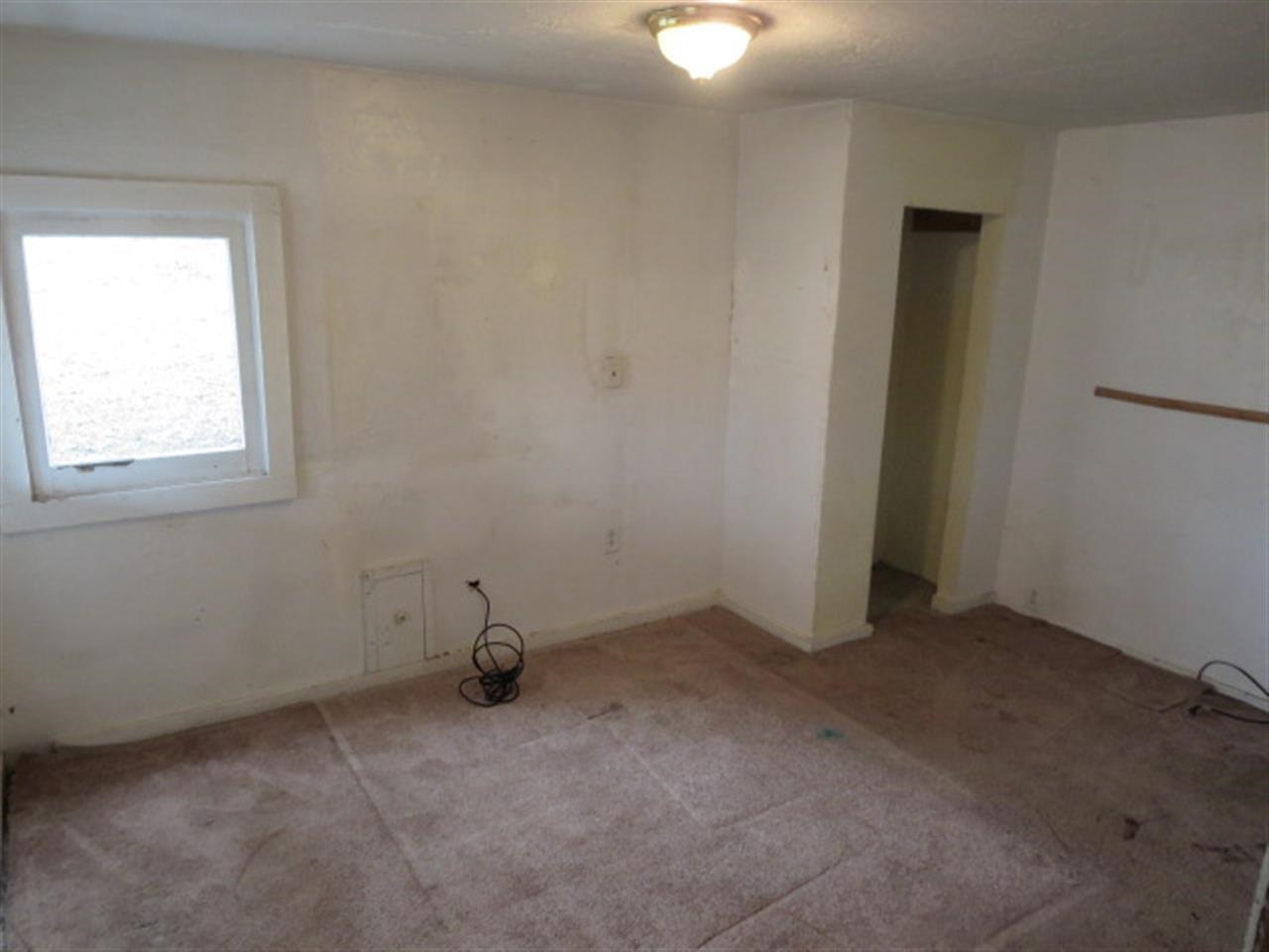 928 N Perry St - Photo 11