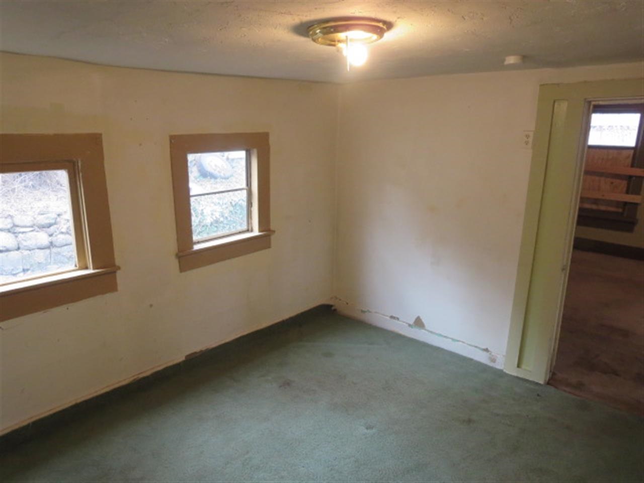 928 N Perry St - Photo 8