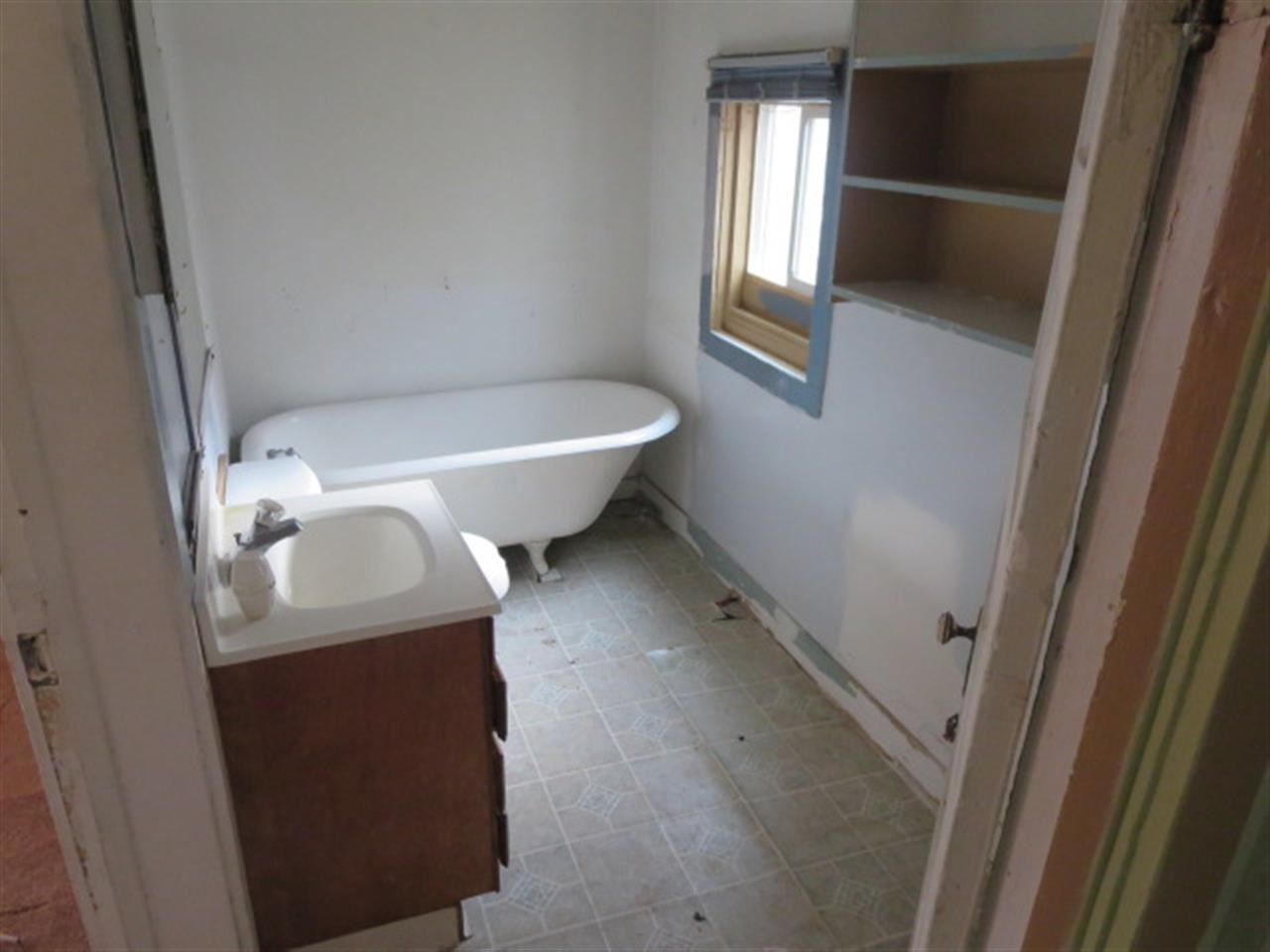 928 N Perry St - Photo 9