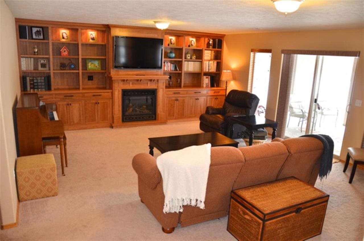 24818 E Quincee Ln - Photo 9