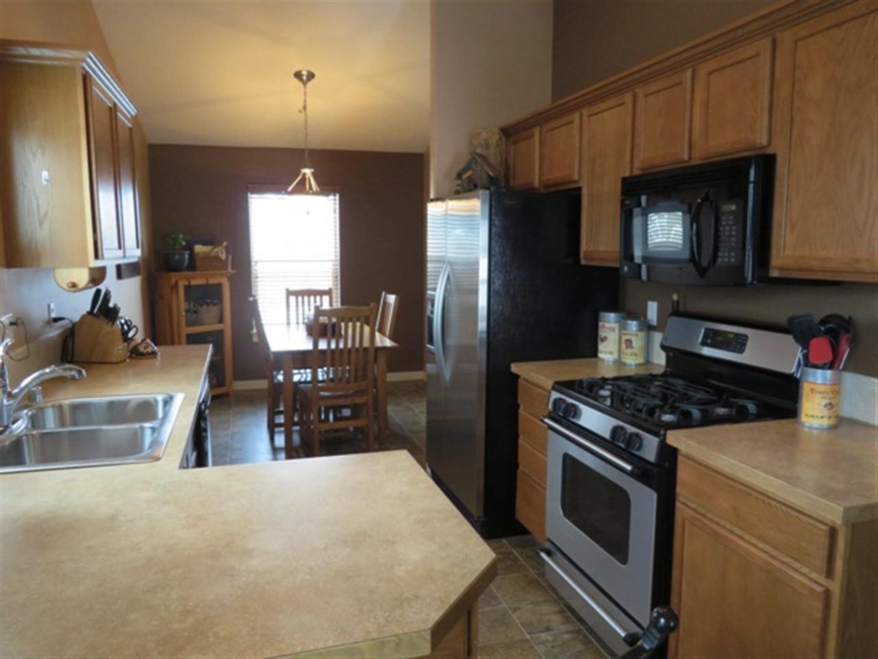 7907 N ASH - Photo 3