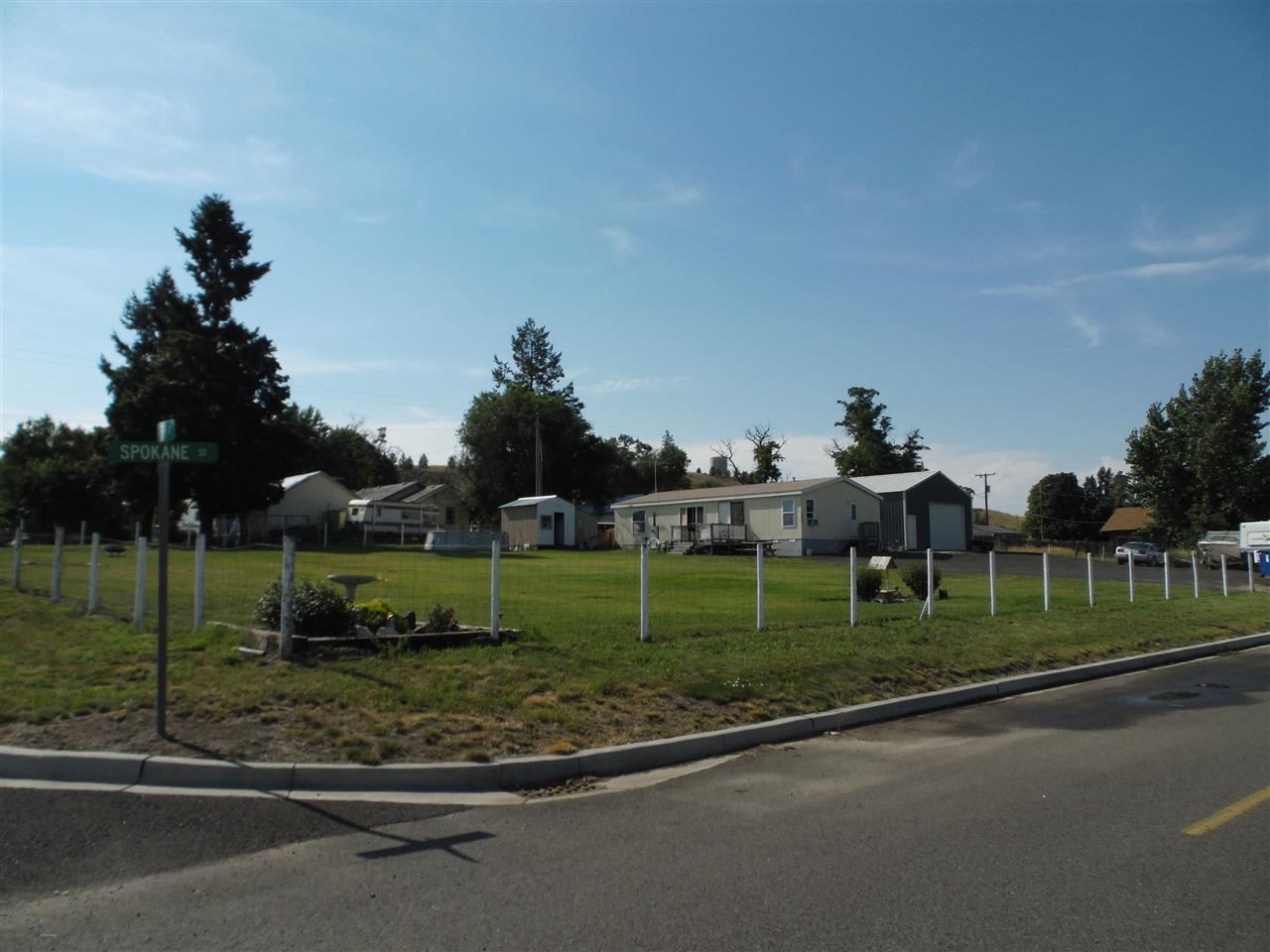 506 Spokane St - Photo 3