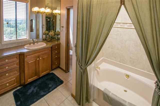 1627 W Euclid - Photo 12