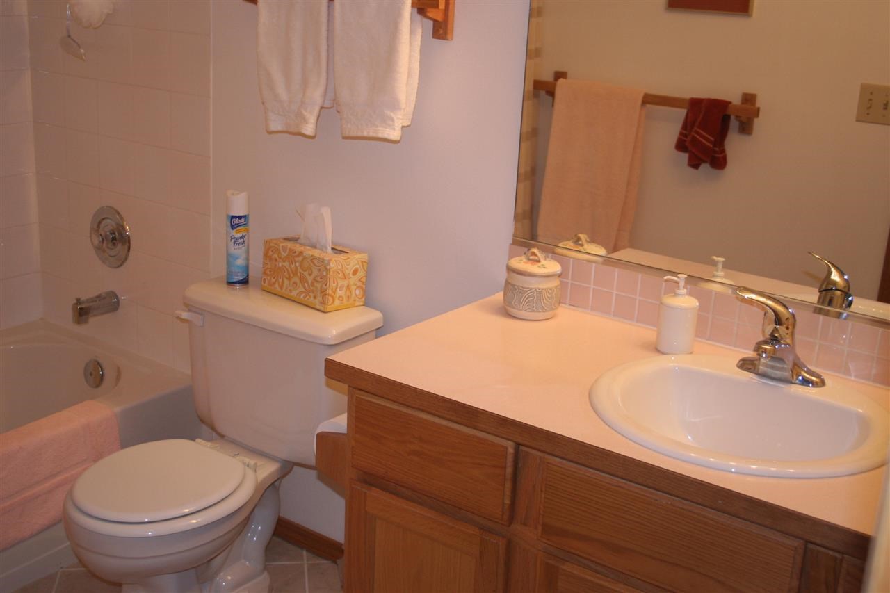 920 N Wright Blvd - Photo 11