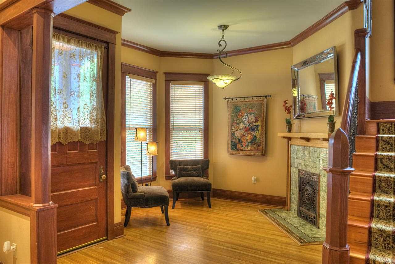 1926 W Riverside Ave - Photo 4
