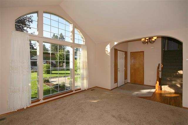 808 E Tudor Ct - Photo 3