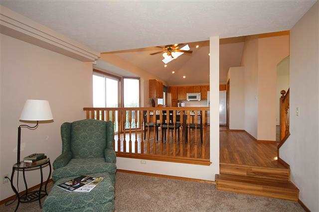 808 E Tudor Ct - Photo 9
