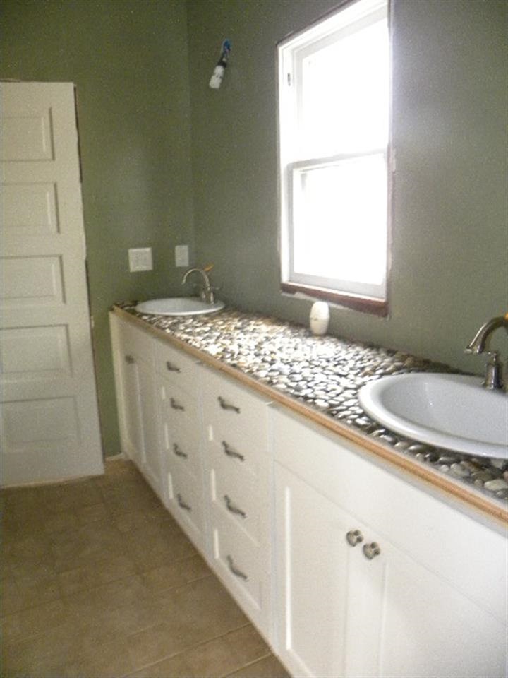 1227 E 16TH - Photo 12