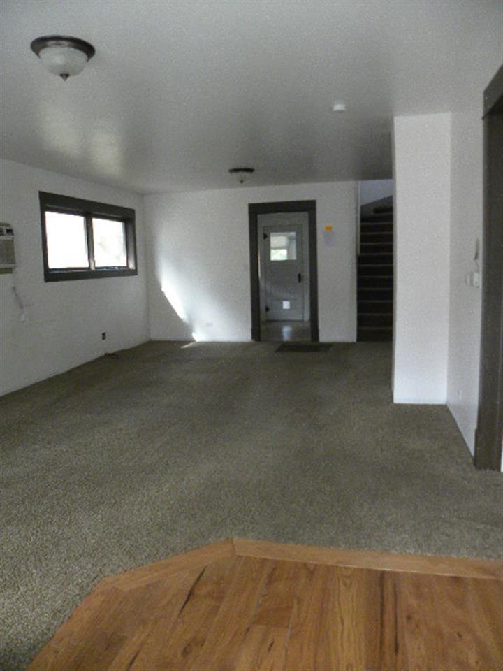 1227 E 16TH - Photo 7