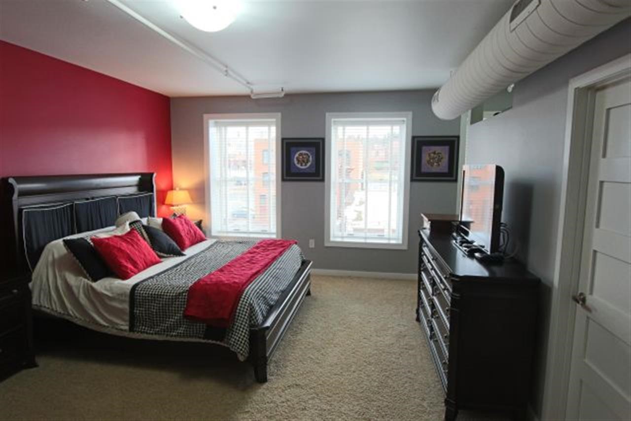 315 W Riverside Ave - Photo 12