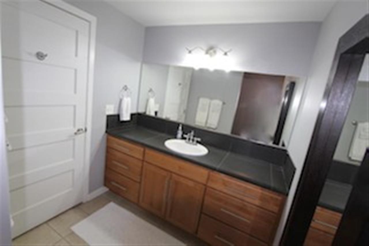315 W Riverside Ave - Photo 14