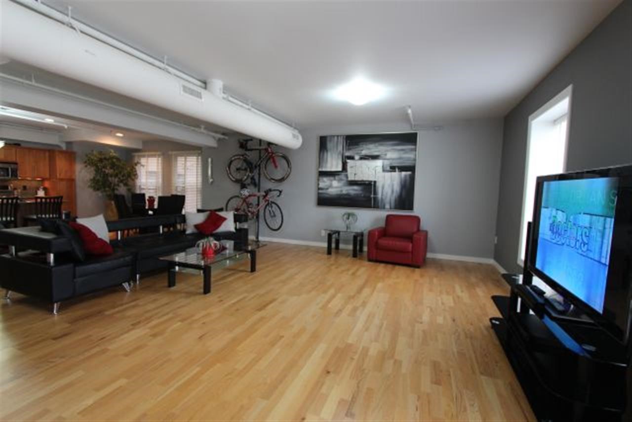 315 W Riverside Ave - Photo 8