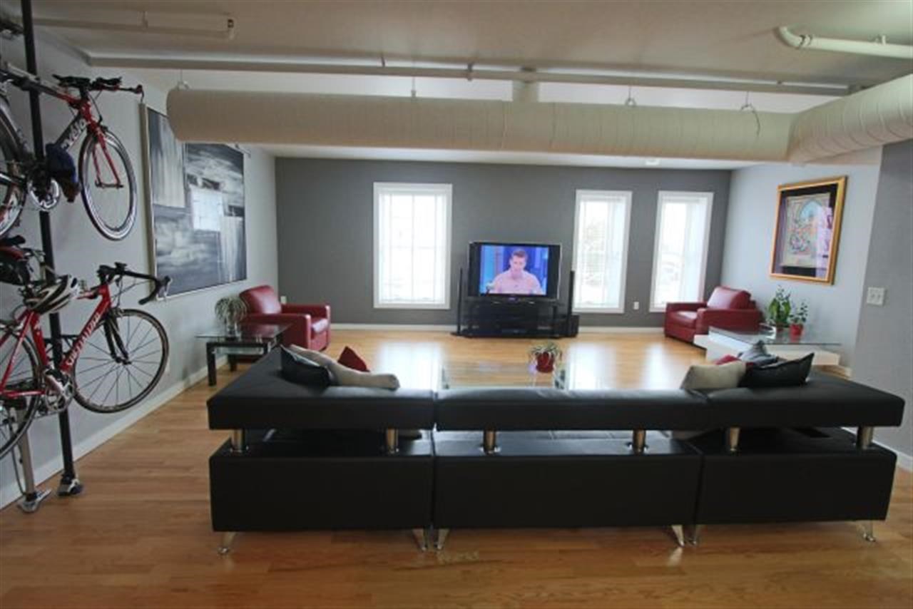 315 W Riverside Ave - Photo 10