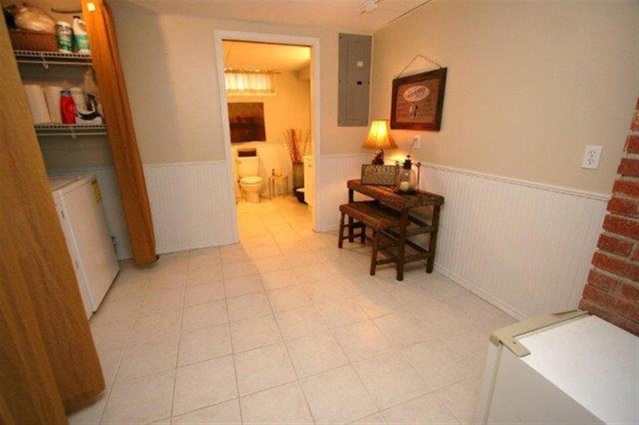 211 N Main St - Photo 12