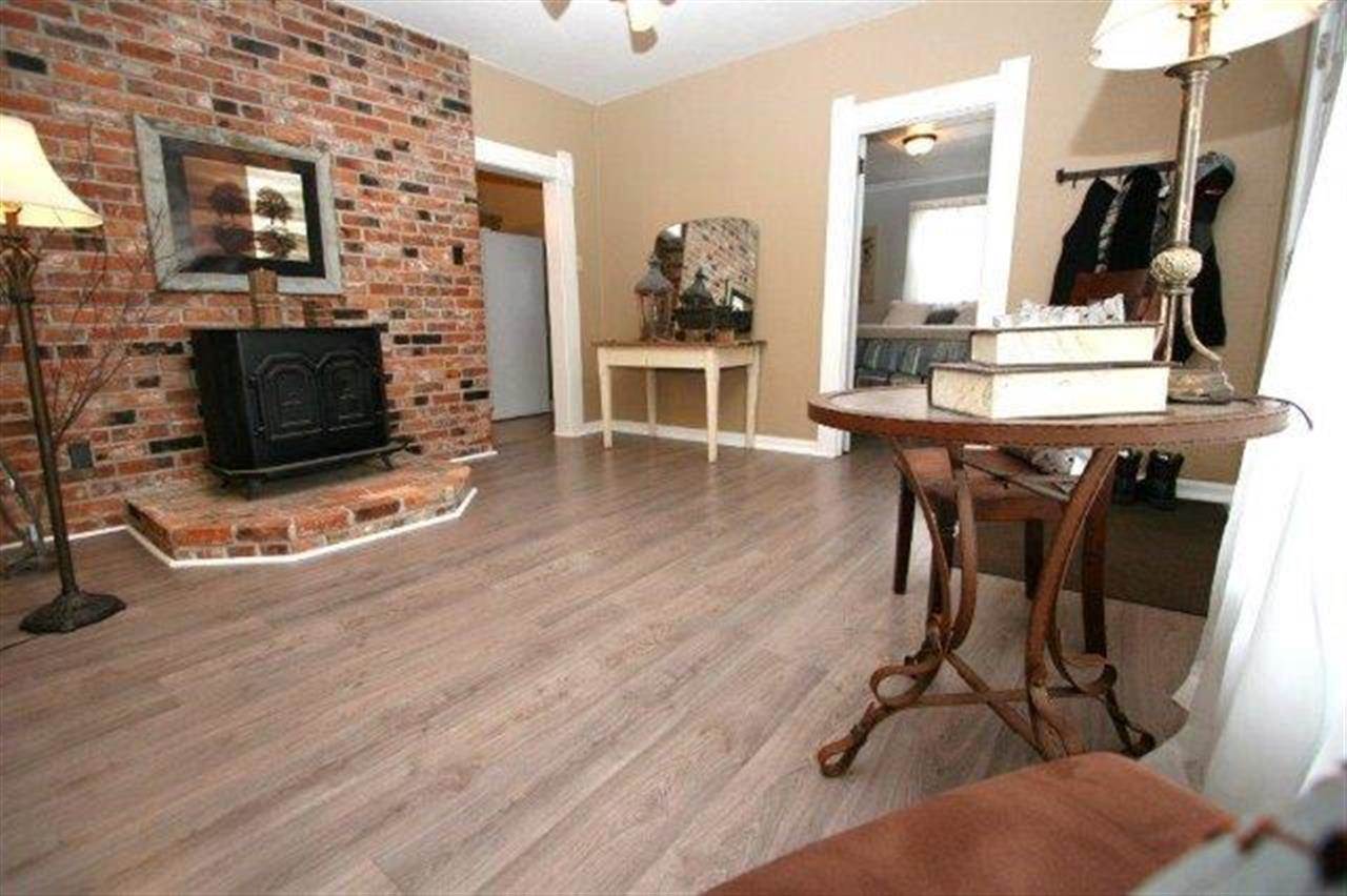 211 N Main St - Photo 6
